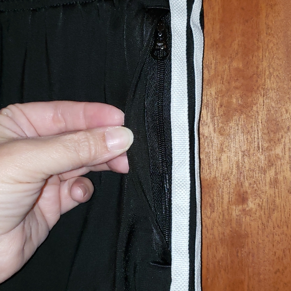 CLASSIC 3 STRIPES ADIDAS JOGGERS - Picture 3 of 9
